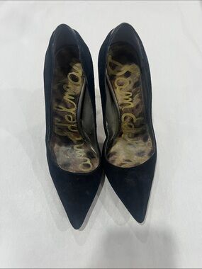 Sam Edelman Black Suede Pointed Toe Pumps